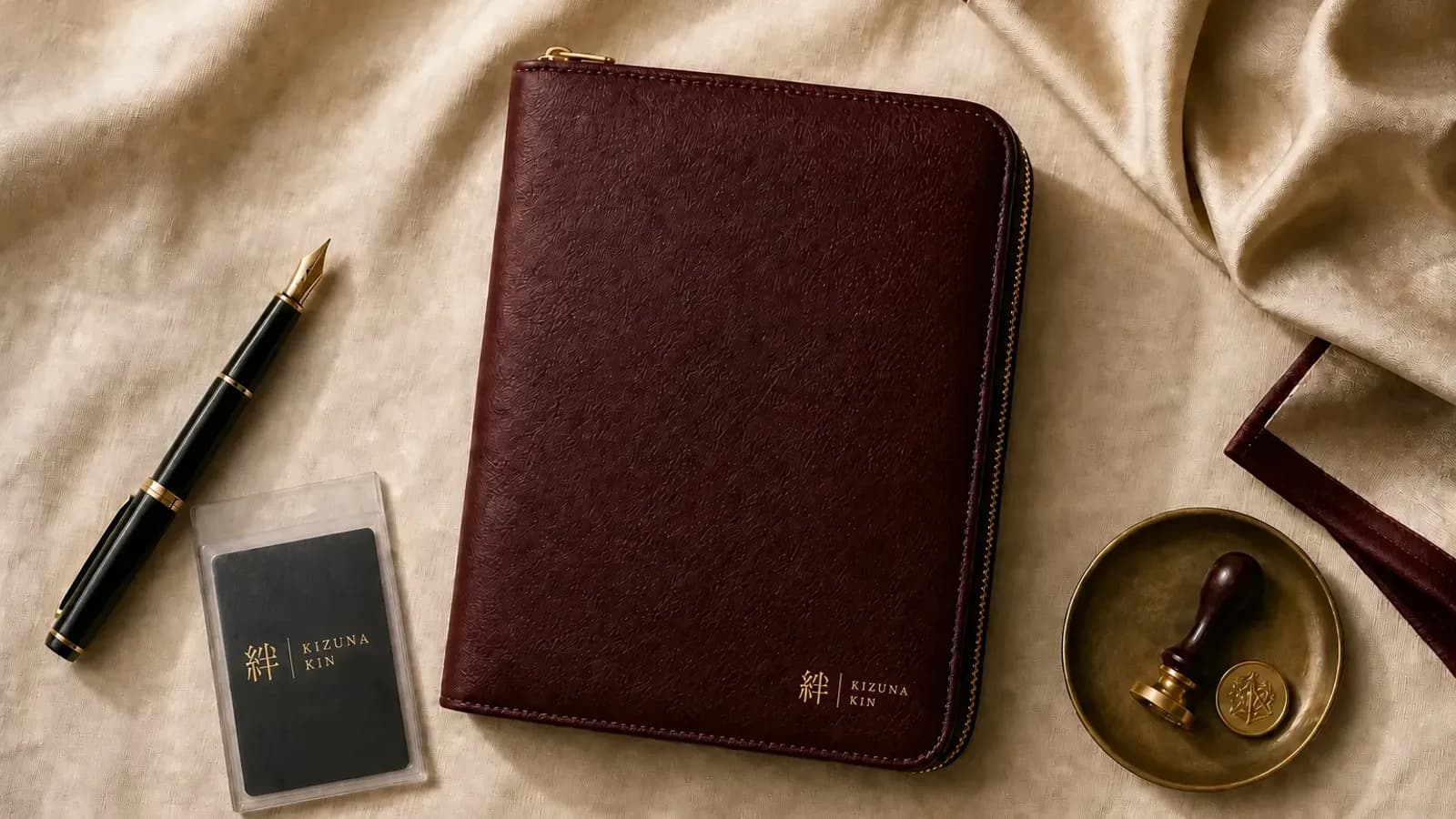 How to store a card collection in a binder